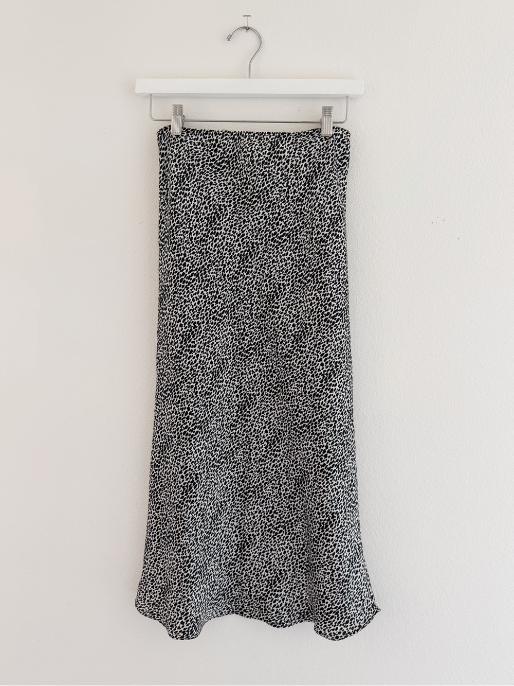 TOPSHOP Spot Animal Bias Midi Skirt size US 0 petite